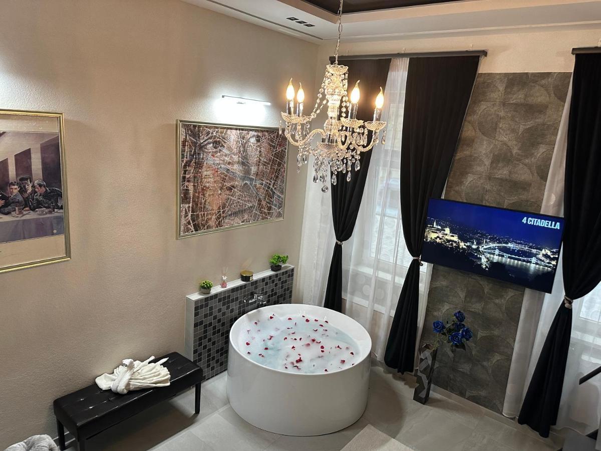 Legendary Apartment Budapest Luaran gambar