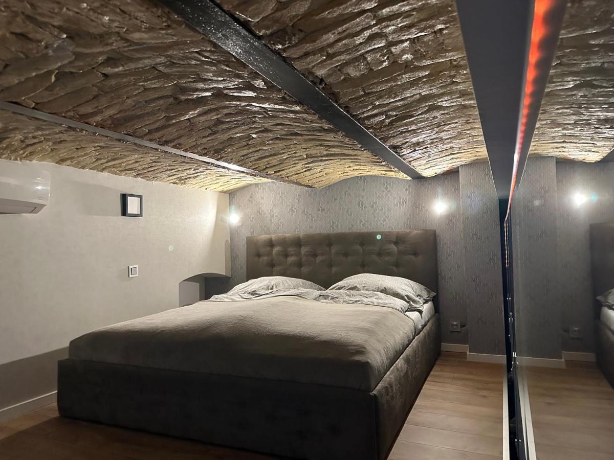 Legendary Apartment Budapest Luaran gambar